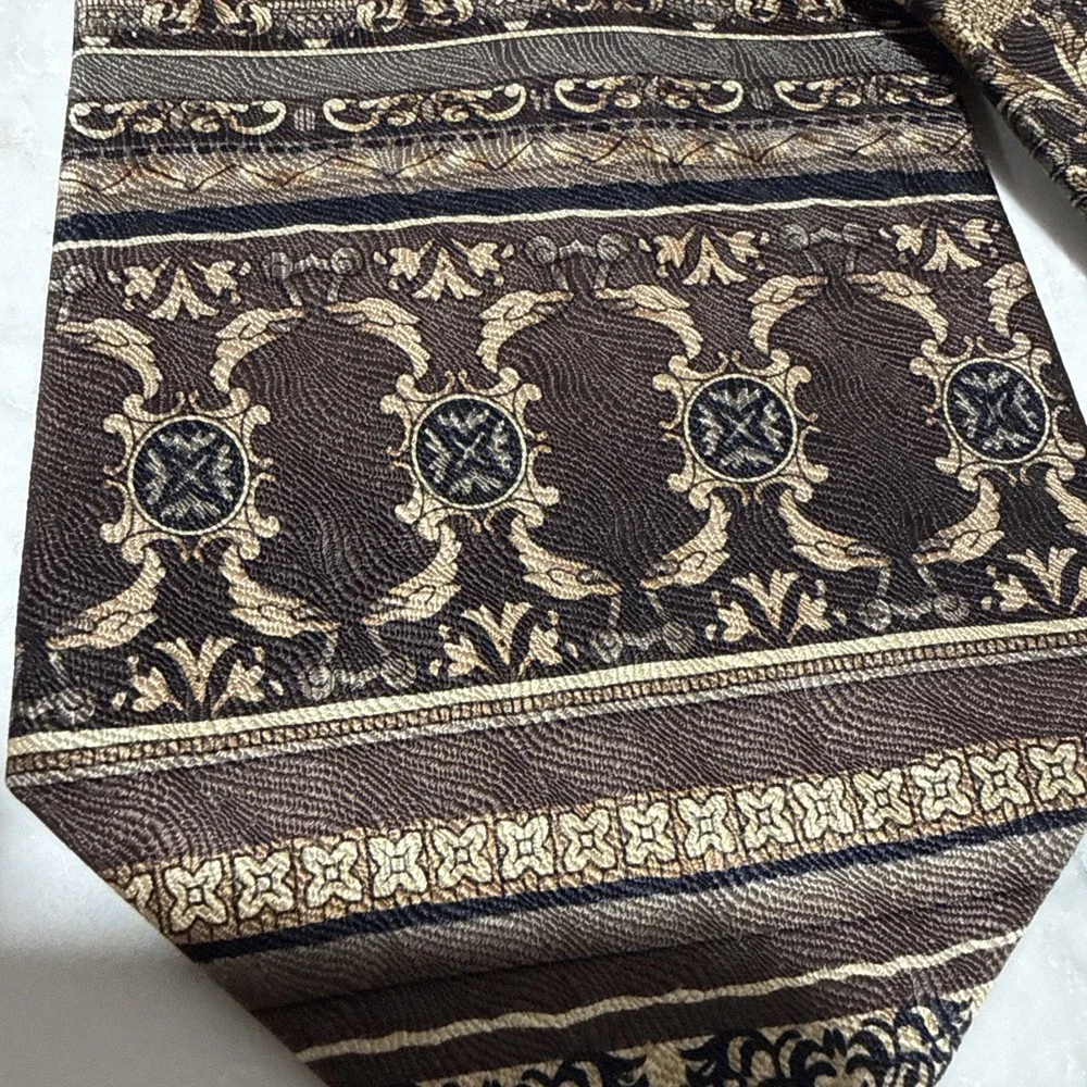 Roundtree & Yorke Silk Tie Extra Long  Geometric Made In USA XL 63X4